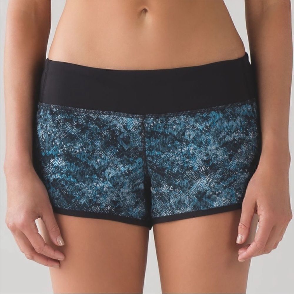 Lululemon Speed Up Short Women Size 2